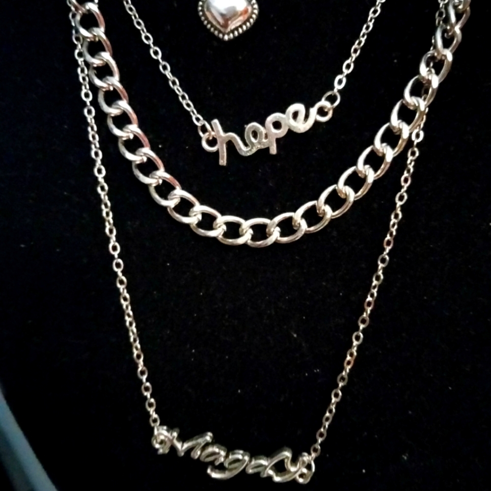 💥Reduced💥 Hip Hop hollow heart pendent 2x necklaces set